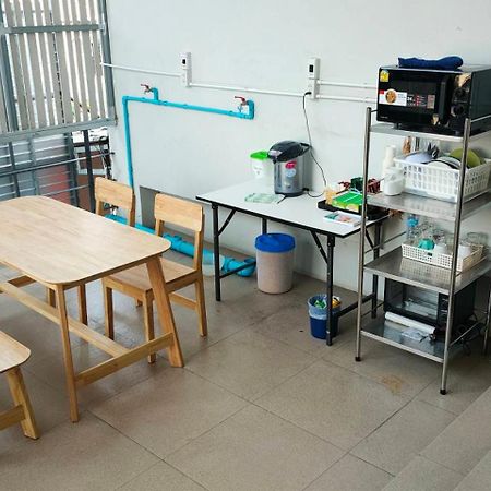 View Dee Bkk Airport Residence Бангкок Экстерьер фото