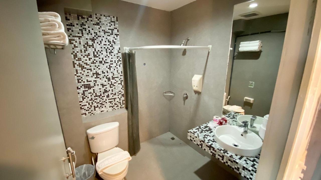View Dee Bkk Airport Residence Бангкок Экстерьер фото