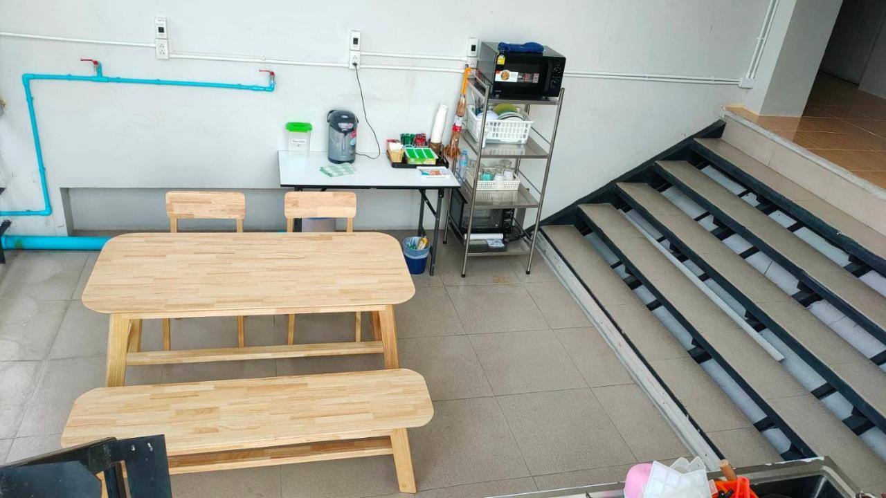 View Dee Bkk Airport Residence Бангкок Экстерьер фото