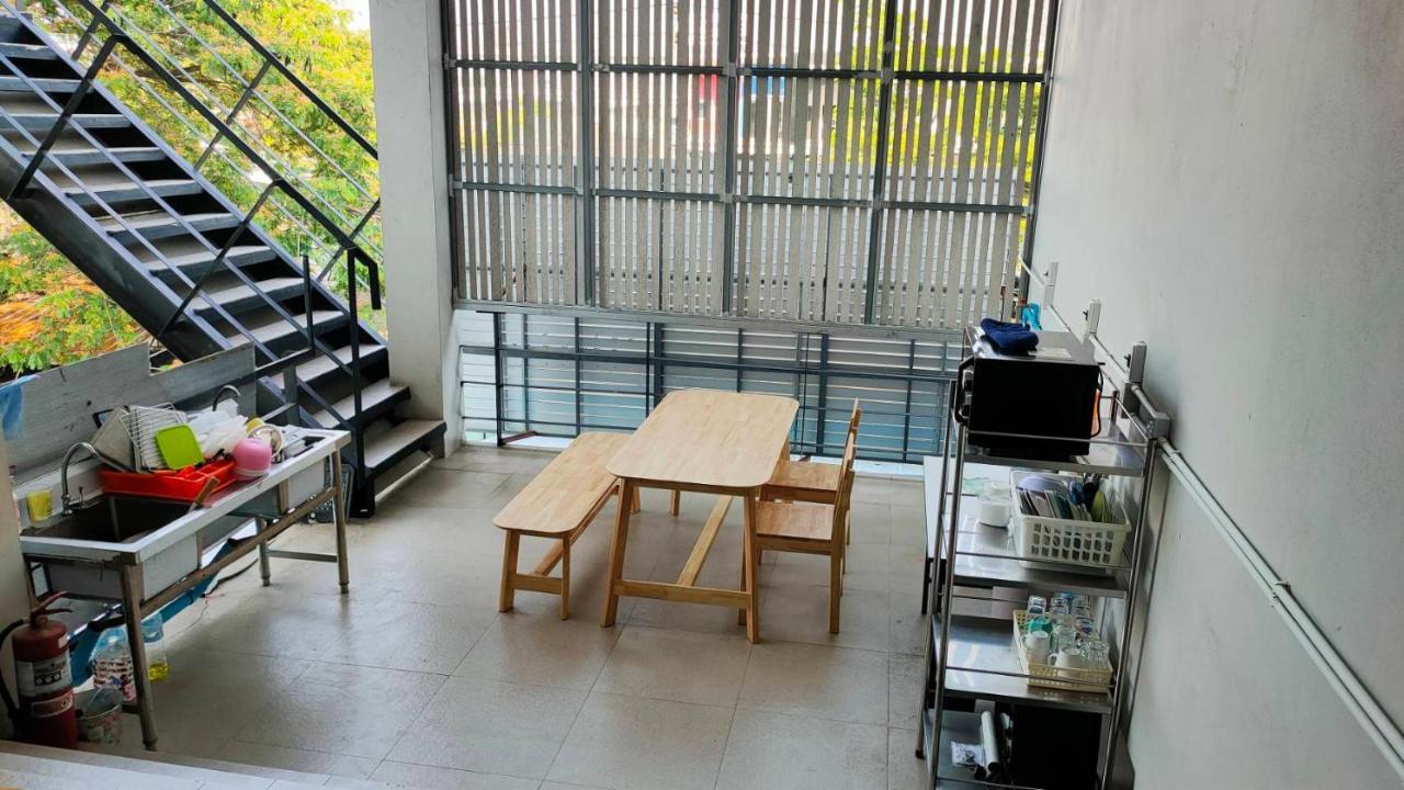 View Dee Bkk Airport Residence Бангкок Экстерьер фото