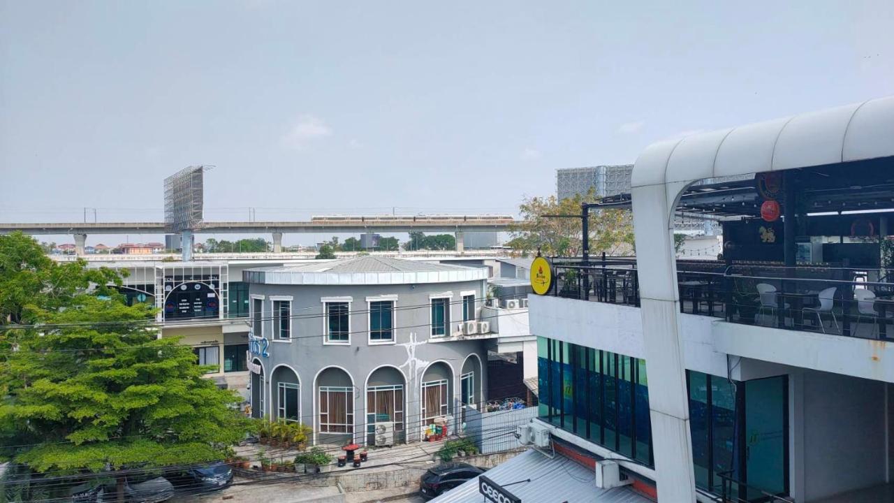 View Dee Bkk Airport Residence Бангкок Экстерьер фото